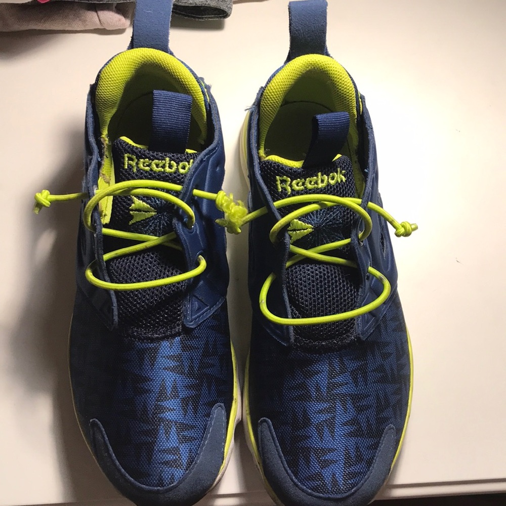 Pair of Reebok shoes 💗